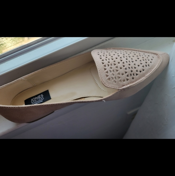 Women's tan flats - Picture 2 of 4